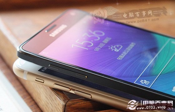 三星Note4和iPhone6 Plus 2.5D屏幕对比