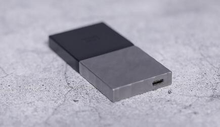 1t西部数据硬盘怎么样?浓缩就是精华,银行卡大小移动硬盘!