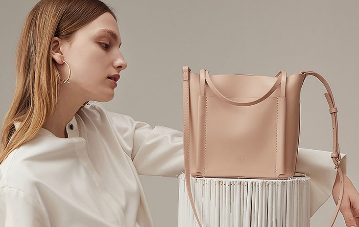 淘宝包包时尚好看的店铺